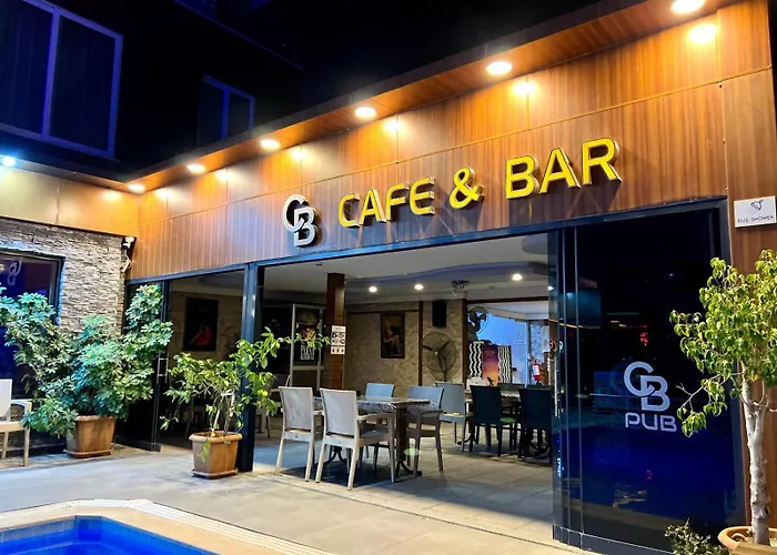 Cemal Bey מלון 4*