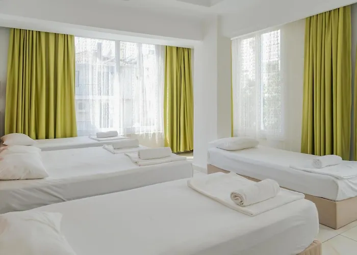 מלון Cemal Bey 4*