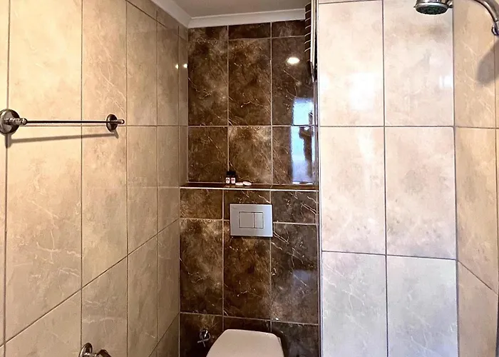 Cemal Bey 4* אלאניה